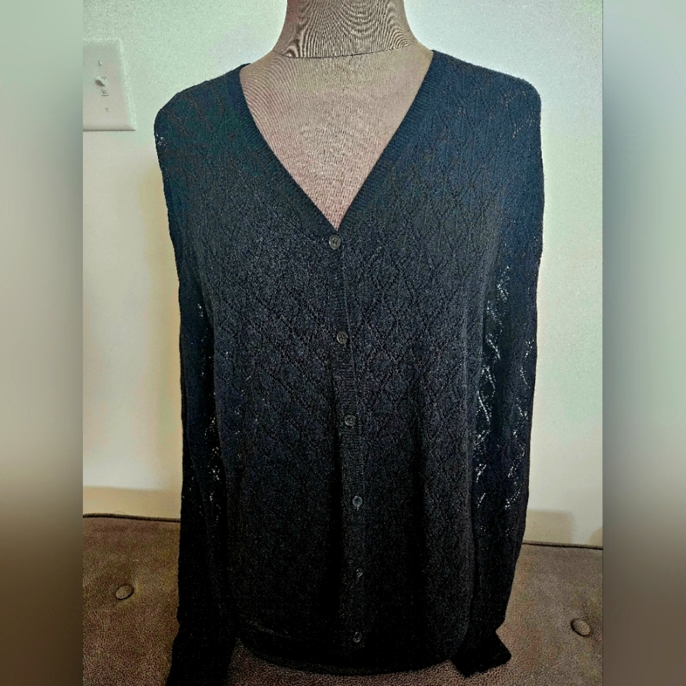 Diamond shape Pointelle button down sweater